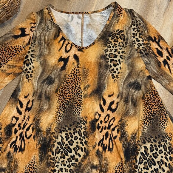 Womens Leopard Print V-Neckline Swing Style 3/4 Sleeve Flare Tunic Top - Picture 4 of 8